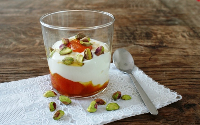 Wonderlijk Griekse yoghurt met abrikozen en pistaches | Violet Kookt! HP-42